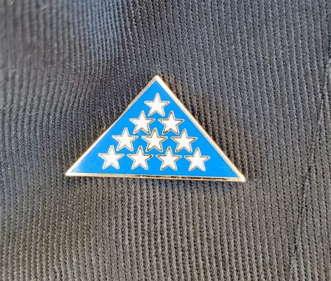 Hat Pin Memorial Flag